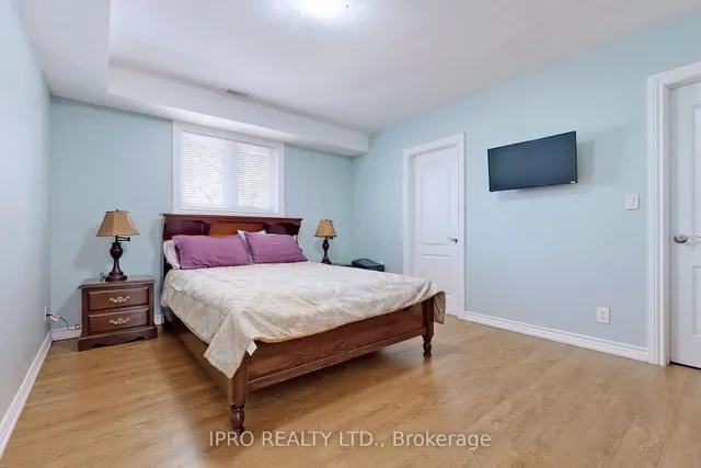 Additional image 11 of 86 Oak Park Ave