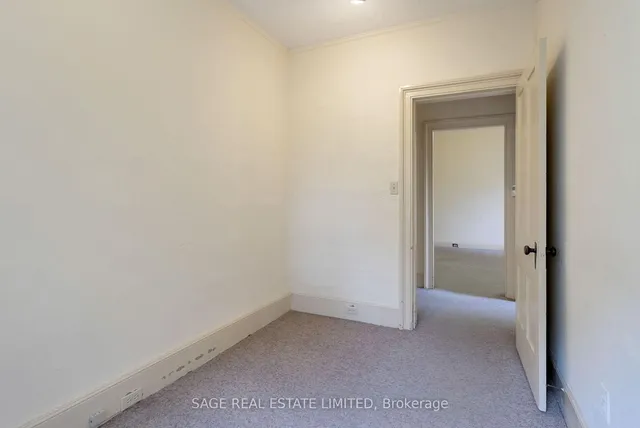 Additional image 39 of 322 La Rose Ave