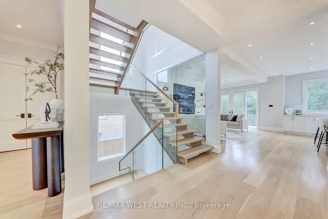 Additional image 13 of 232 Ellerslie Ave