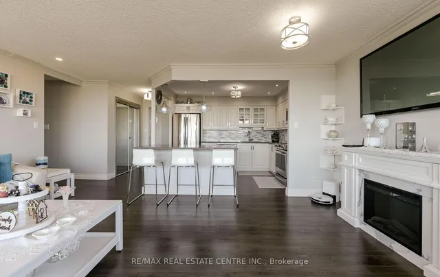 Additional image 15 of 200 Robert Speck Pkwy Unit 2006