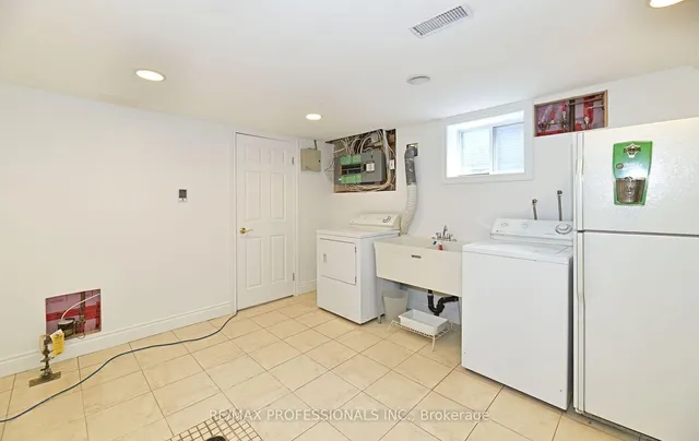 Additional image 20 of 19 Charleston Rd