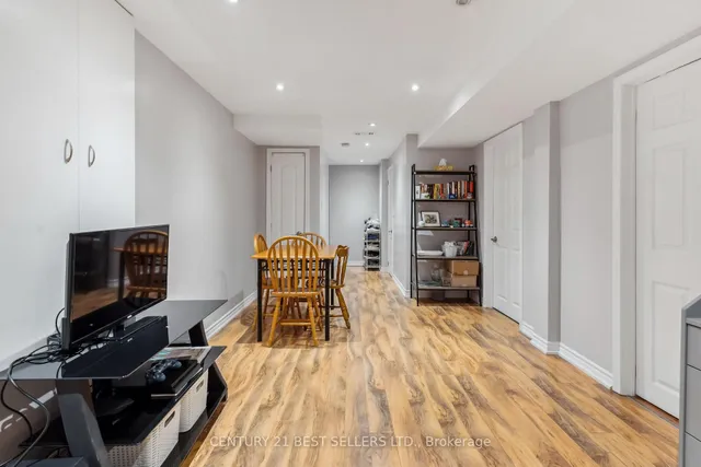 Additional image 29 of 5874 Sidmouth St