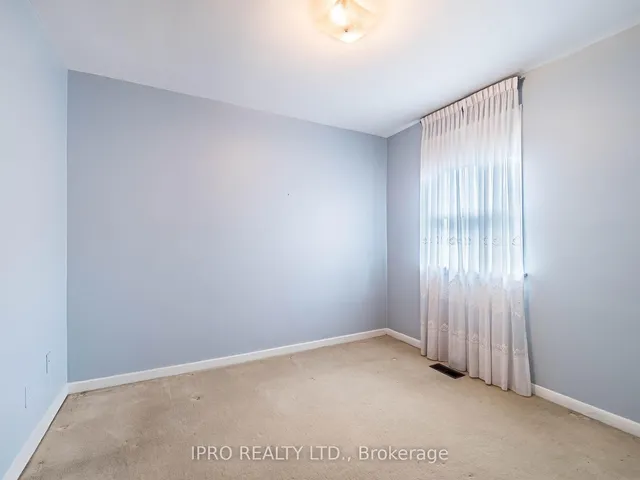 Additional image 30 of 43 Heman St