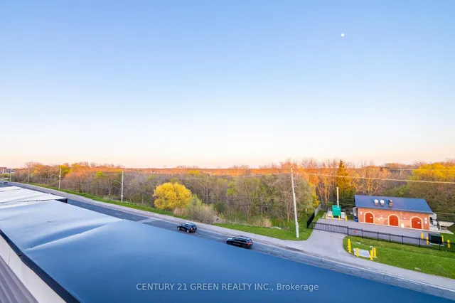 Additional image 48 of 383 Dundas St Unit 51