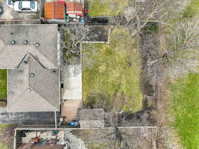 Additional image 44 of 140 Folkstone Cres