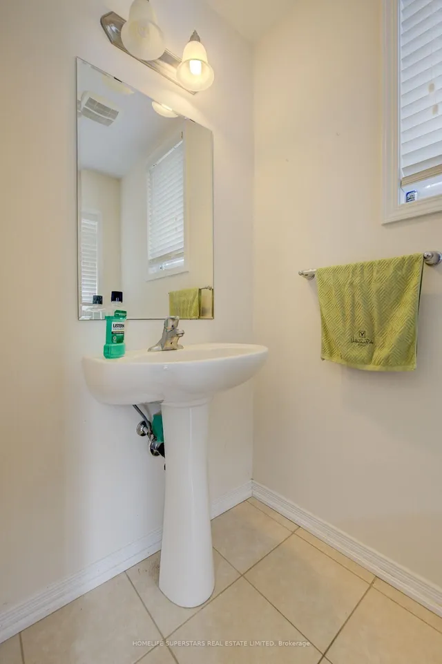 Additional image 6 of 256 Apple Hill Cres