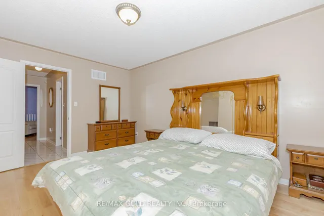 Additional image 23 of 243 Cresthaven Rd