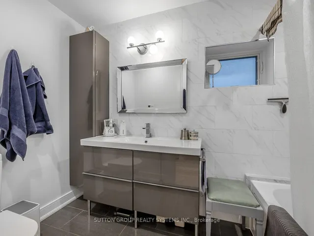 Additional image 20 of 217 Earlscourt Ave