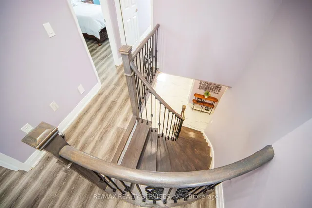 Additional image 26 of 24 Neville Cres