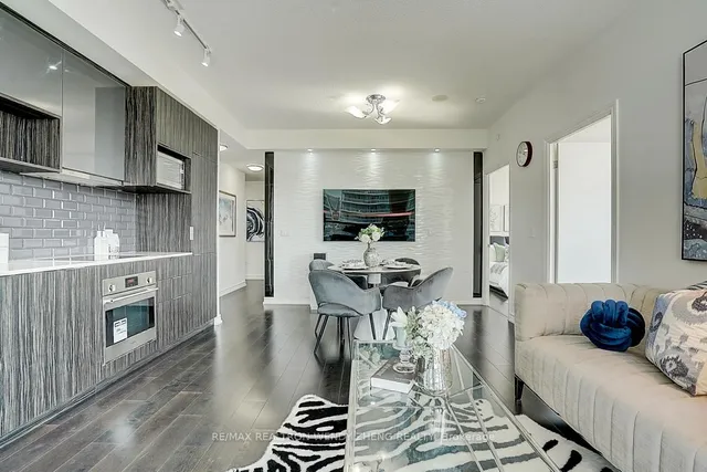 Additional image 10 of 52 Forest Manor Rd Unit 1102