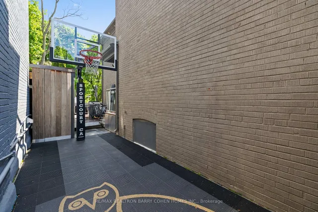 Additional image 42 of 215 Lonsmount Dr