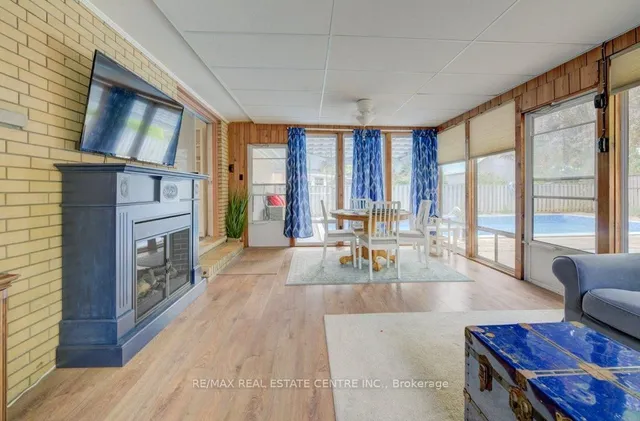 Additional image 32 of 248 Fergus Ave