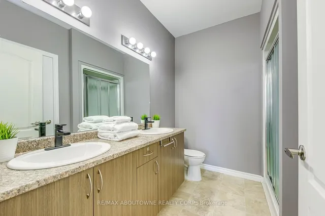 Additional image 23 of 1470 Main St Unit 411