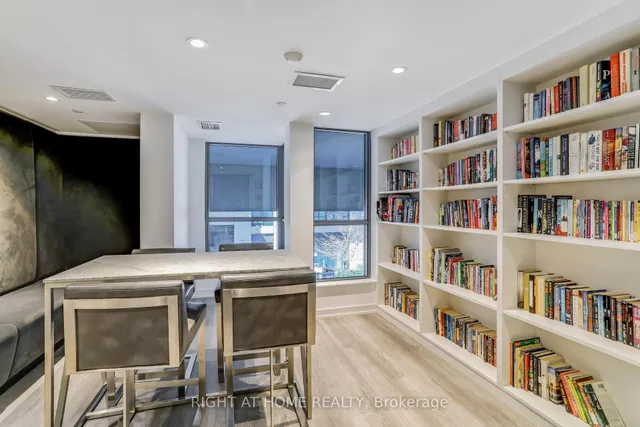 Additional image 25 of 31 Tippett Rd Unit 402