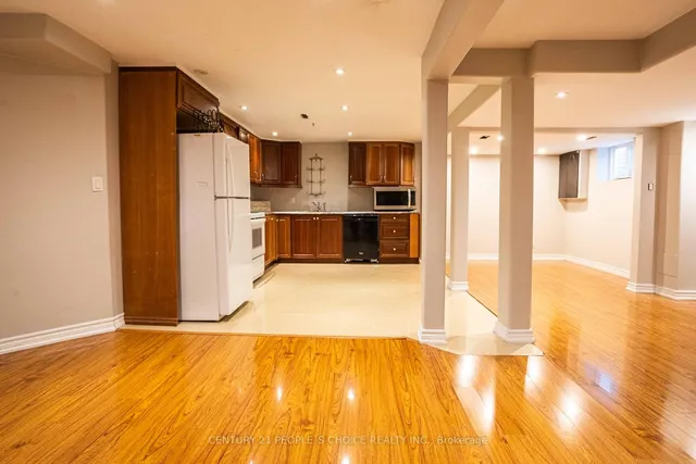 Additional image 41 of 32 Madrid Cres