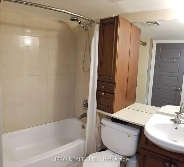 Additional image 28 of 1040 The Queensway Ave Unit PH919