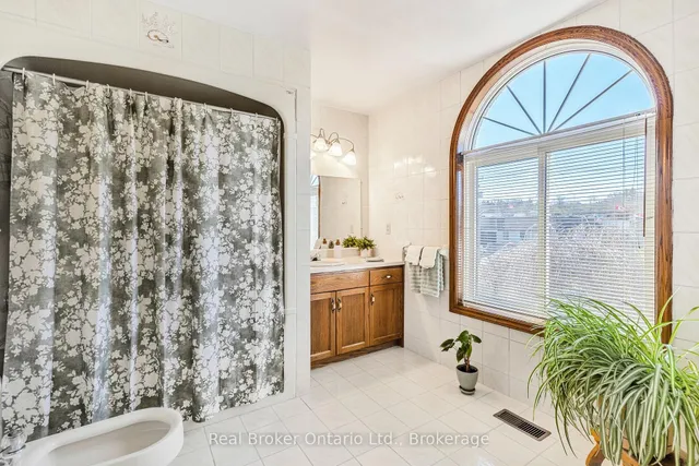 Additional image 27 of 266 Sumach Dr