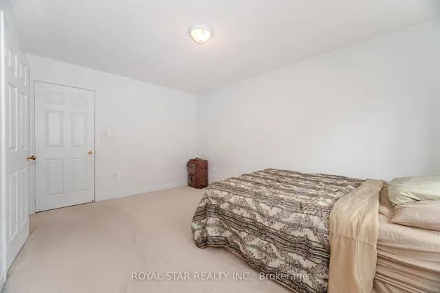 Additional image 36 of 21 Baylawn Circ