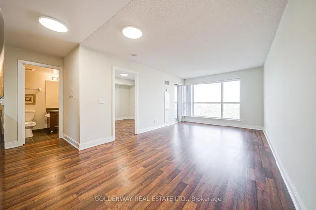 Additional image 7 of 125 Village Green Sq Unit 3701