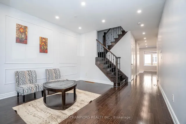 Additional image 5 of 57 Sky Harbour Dr