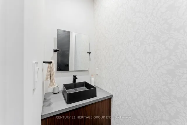 Additional image 28 of 29 Peru Rd