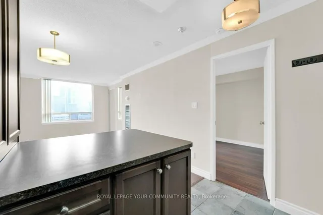 Additional image 15 of 633 Bay St Unit 2512