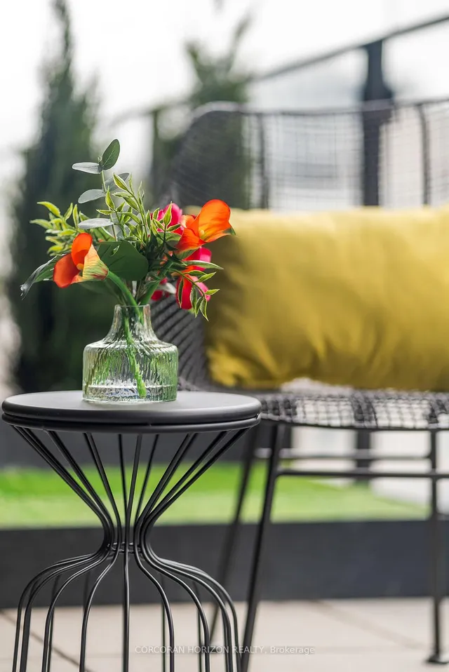 Additional image 29 of 505 Richmond St Unit 419