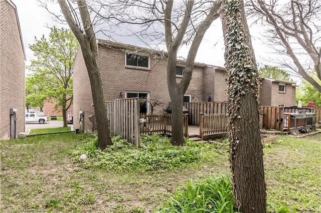 Additional image 29 of 121 Morgan Ave Unit 7