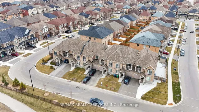 Additional image 39 of 25 Enclave Tr