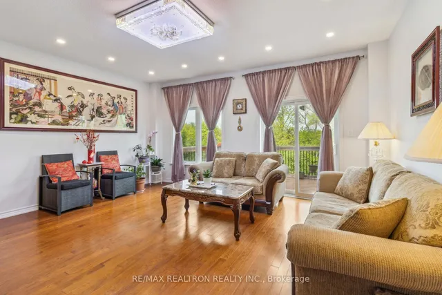 Additional image 11 of 33 Pidgeon St