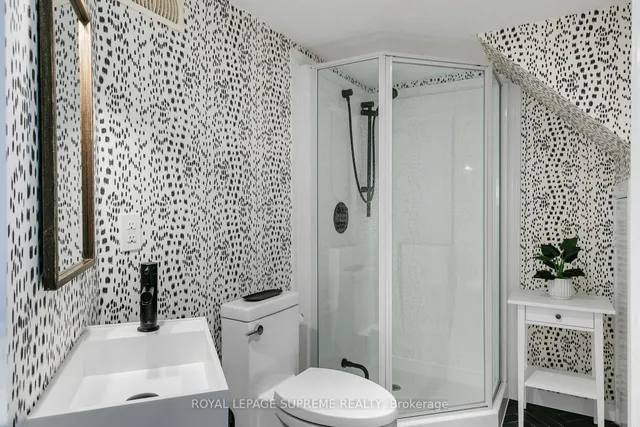 Additional image 35 of 1 Martin Cres