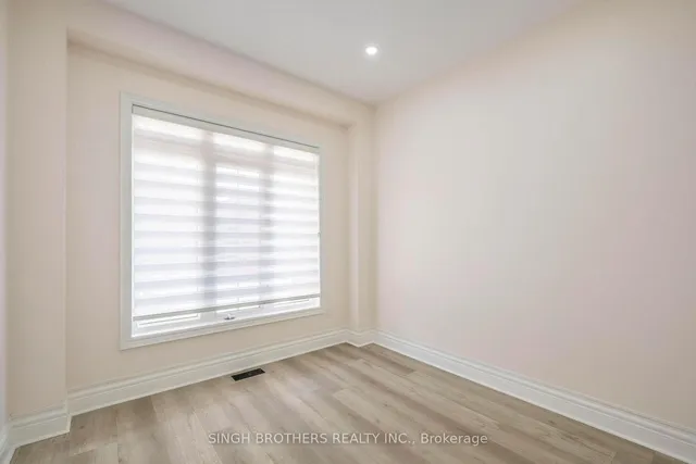 Additional image 39 of 78 Mainard Cres