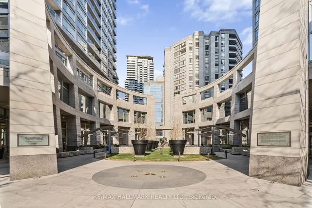 Additional image 36 of 2191 Yonge St Unit L12