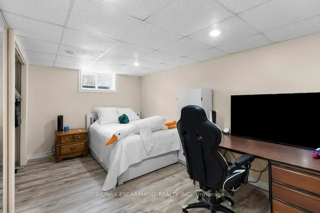 Additional image 29 of 407 Third Rd