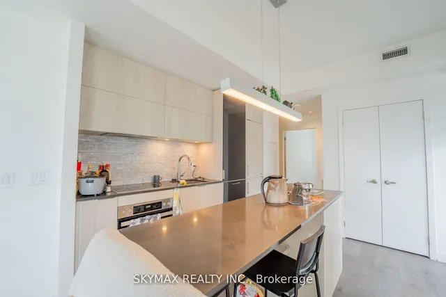 Additional image 7 of 20 Richardson St Unit 1808