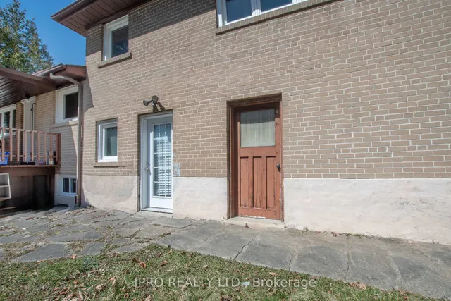 Additional image 21 of 23 Urbandale Ave