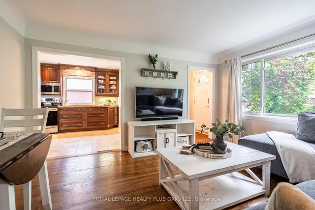 Additional image 9 of 548 Regina Dr