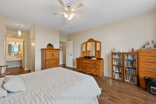 Additional image 17 of 5250 Lakeshore Rd Unit 809