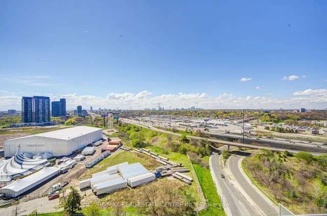 Additional image 34 of 16 Brookers Lane Unit 1602