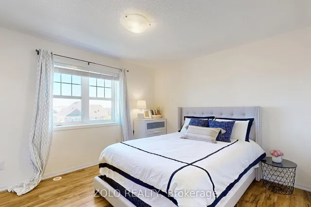 Additional image 22 of 201 Woodley Cres