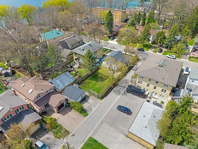 Additional image 3 of 7 Thirty Fifth St