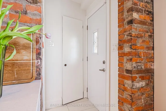 Additional image 18 of 78 Colbourne St