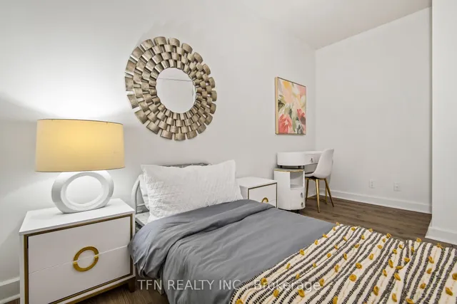 Additional image 32 of 36 Blue Jays Way Unit 918