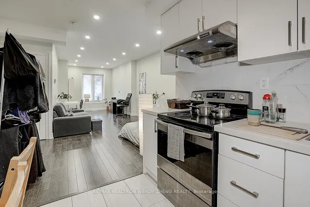 Additional image 14 of 245 Montrose Ave