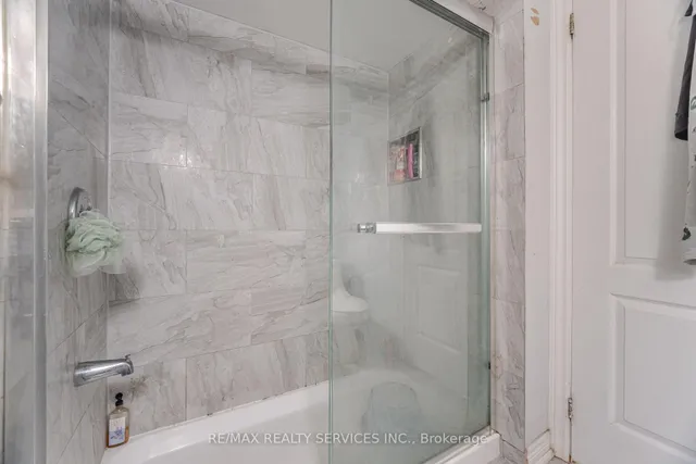 Additional image 38 of 69 Harbourtown Cres