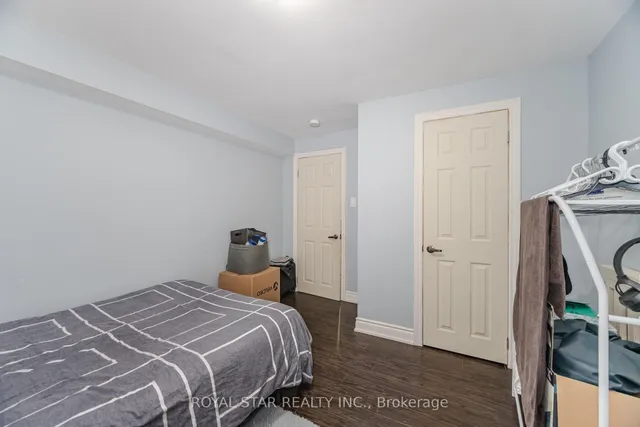 Additional image 42 of 21 Baylawn Circ