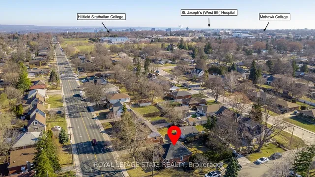 Additional image 50 of 869 Garth St