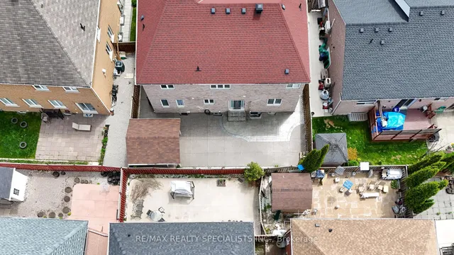 Additional image 46 of 14 Banks Dr