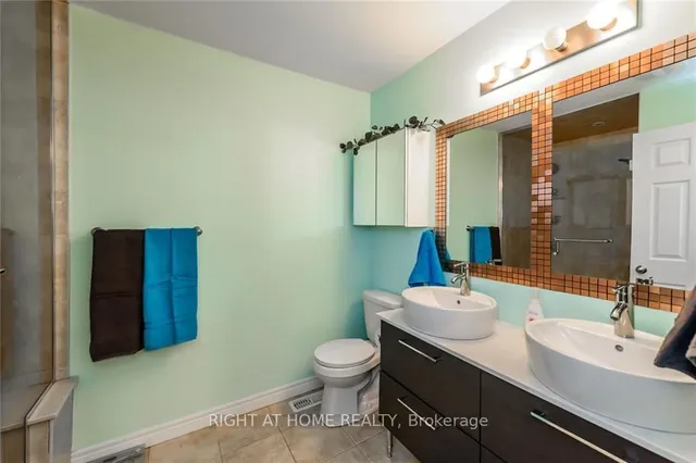 Additional image 29 of 9 Medici Lane