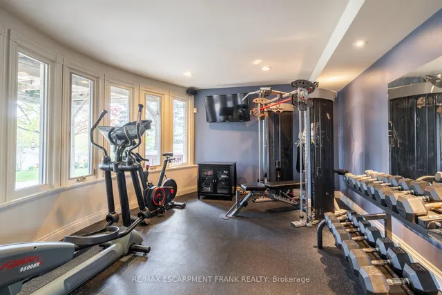 Additional image 33 of 59 Elodia Crt